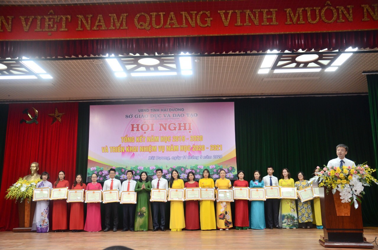 Hội nghị tổng kết năm học 2019 - 2020 và triển khai nhiệm vụ năm học 2020 - 2021